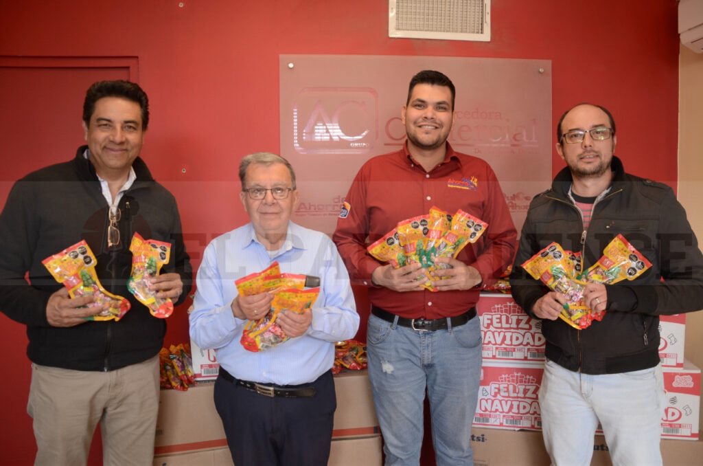 Tiendas del Ahorro entregan mil botas de dulces al Radio Teletón