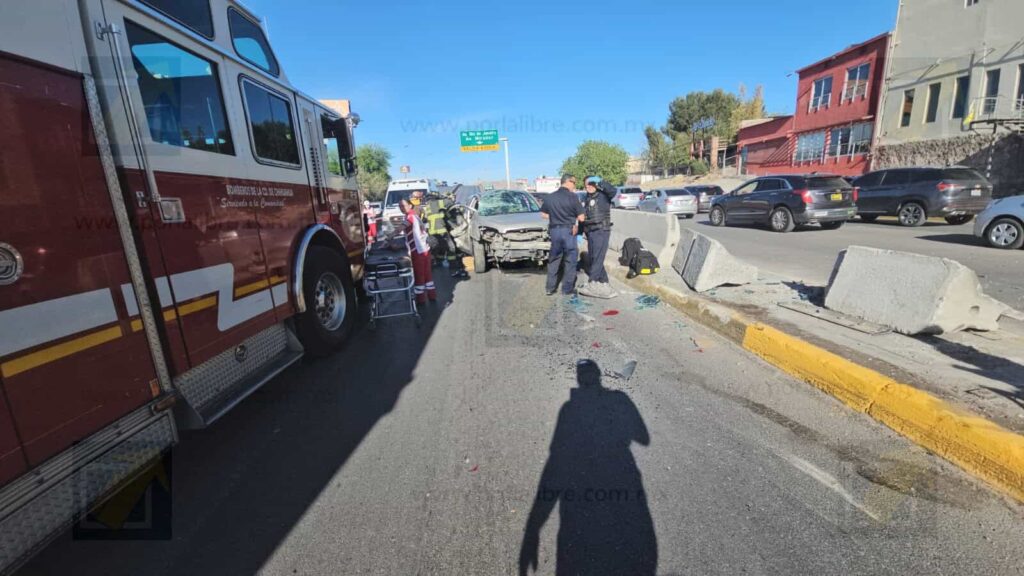 Choque volcadura en La Cantera  y Washington deja tres atrapados