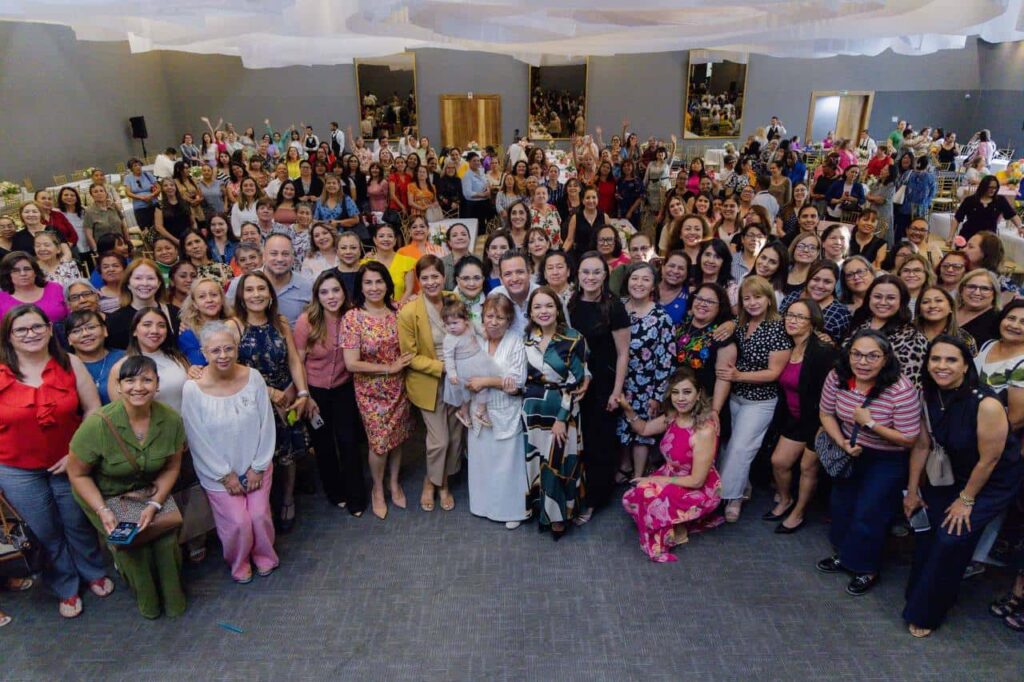 Sostiene Marco Bonilla reunión con mujeres de asociaciones civiles y religiosas
