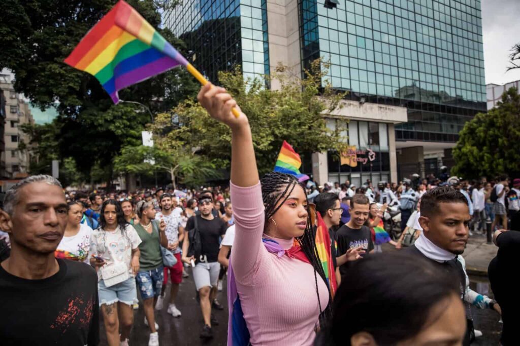 CDMX dedica la Marcha del Orgullo LGBTIQ  2025 a mujeres trans y migrantes en EE.UU.