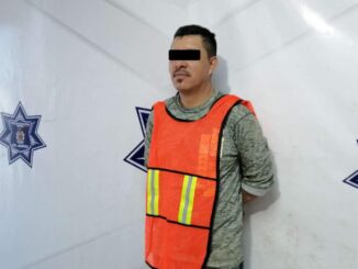 Lo arrestan por ocasionar daños a vehículo