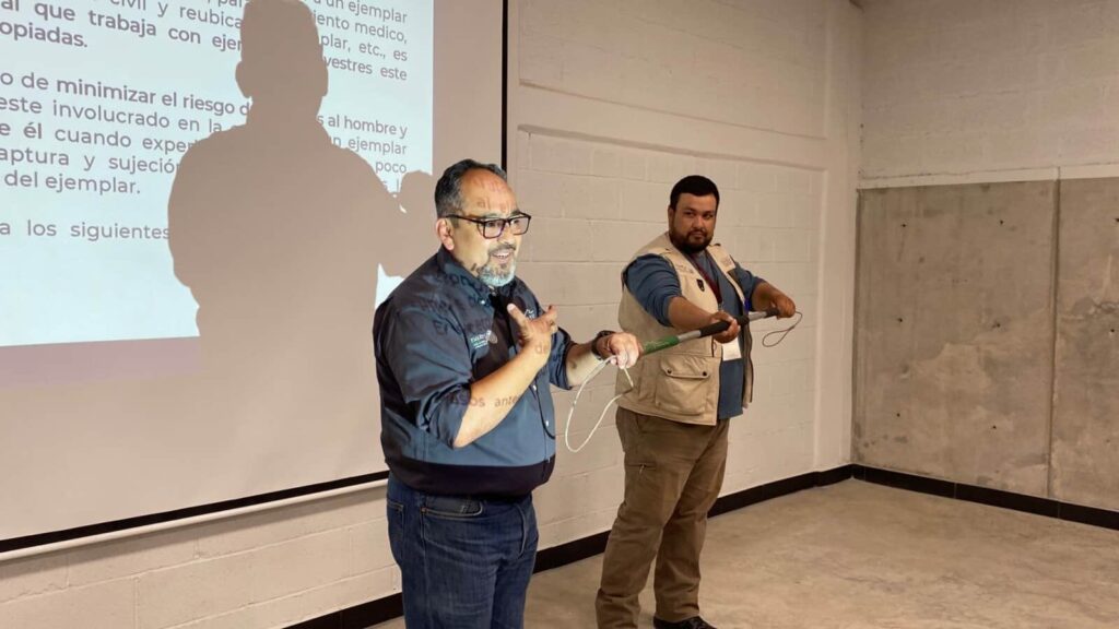 Continúan capacitando en técnicas de rescate a la nueva Brigada Animal del Municipio