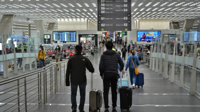 Surge el Grupo Aeroportuario Marina; controlará al AICM y otras terminales